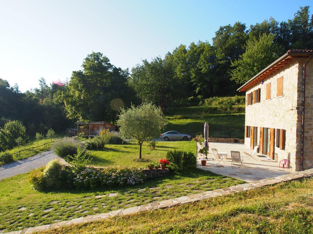 Il Giardino Di Rosmarino Acomodação com café da manhã Pontremoli Exterior foto