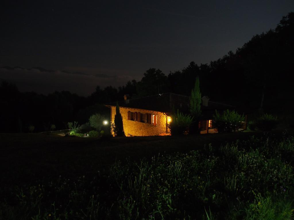 Il Giardino Di Rosmarino Acomodação com café da manhã Pontremoli Exterior foto