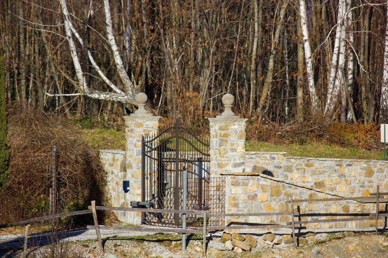 Il Giardino Di Rosmarino Acomodação com café da manhã Pontremoli Exterior foto