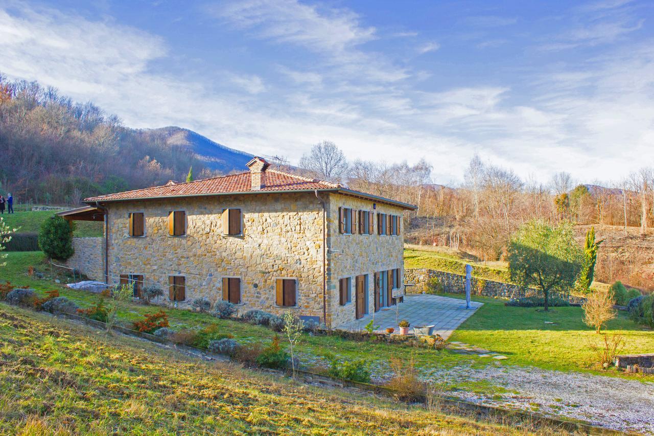 Il Giardino Di Rosmarino Acomodação com café da manhã Pontremoli Exterior foto
